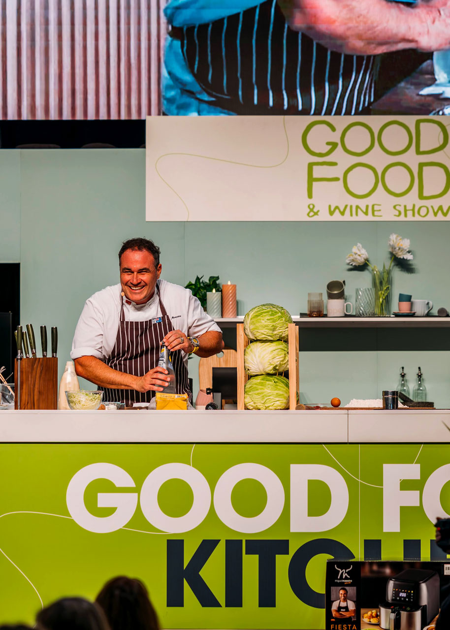 Miguel Maestre Cooking Paella on the MainStage